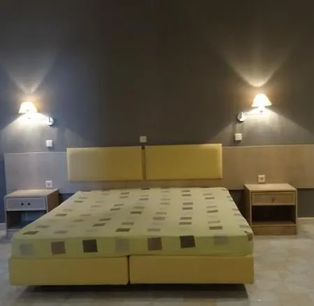 Eva's Hotel