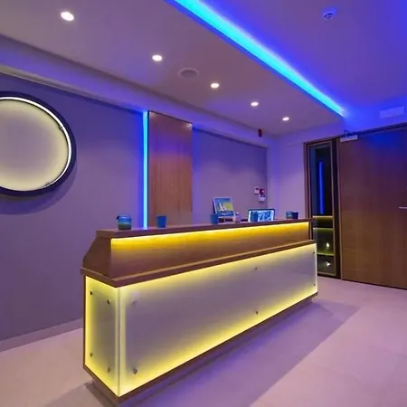 Eva's Hotel